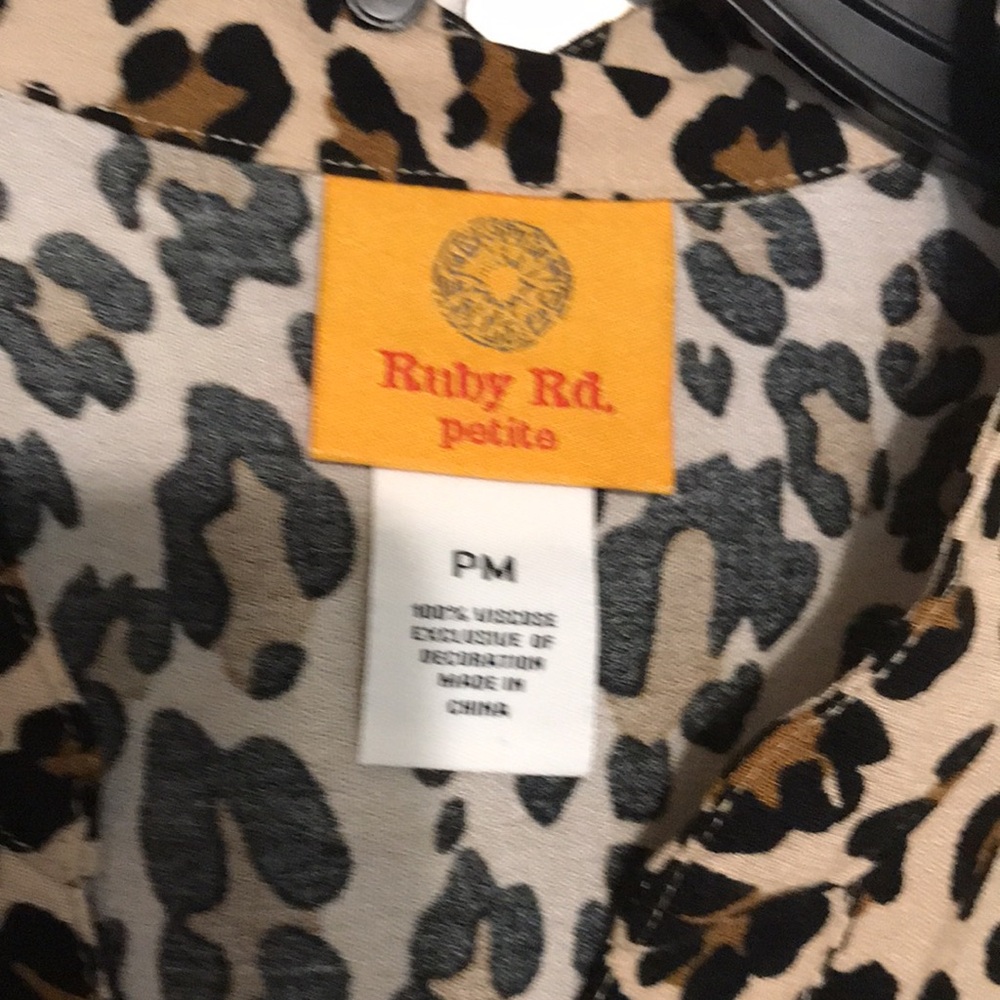 Ruby Rd Leopard Print. Sz PM - Picture 2 of 5